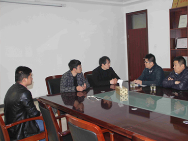 熱烈歡迎國外及國內(nèi)十余批客戶來公司考察,！